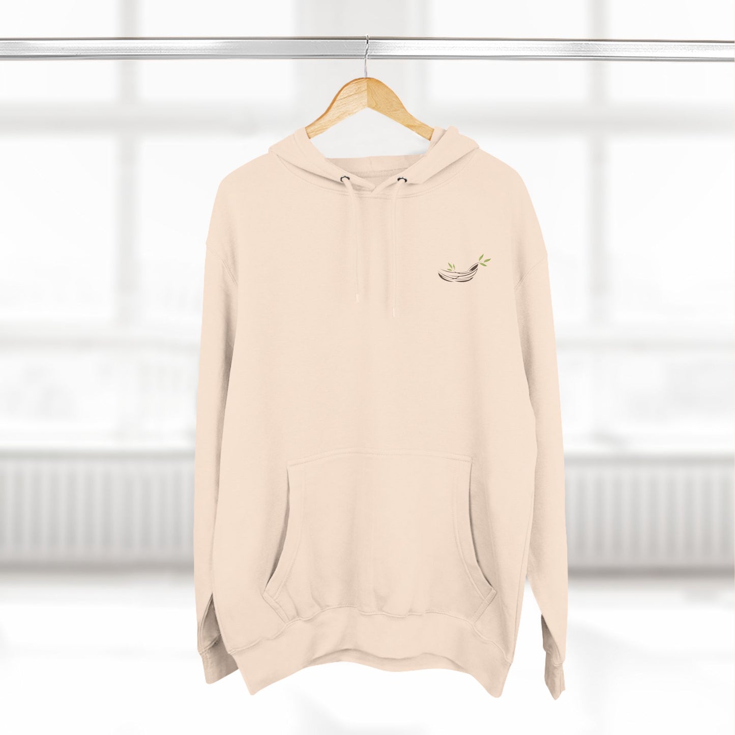 Japanese-Inspired Three-Panel Fleece Hoodie - Cozy Streetwear with Unique Illustrations